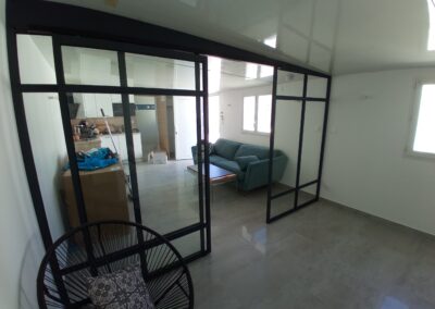 Porte intérieure vitrée – PRIMS Miroiterie Menuiserie Extérieure Béziers